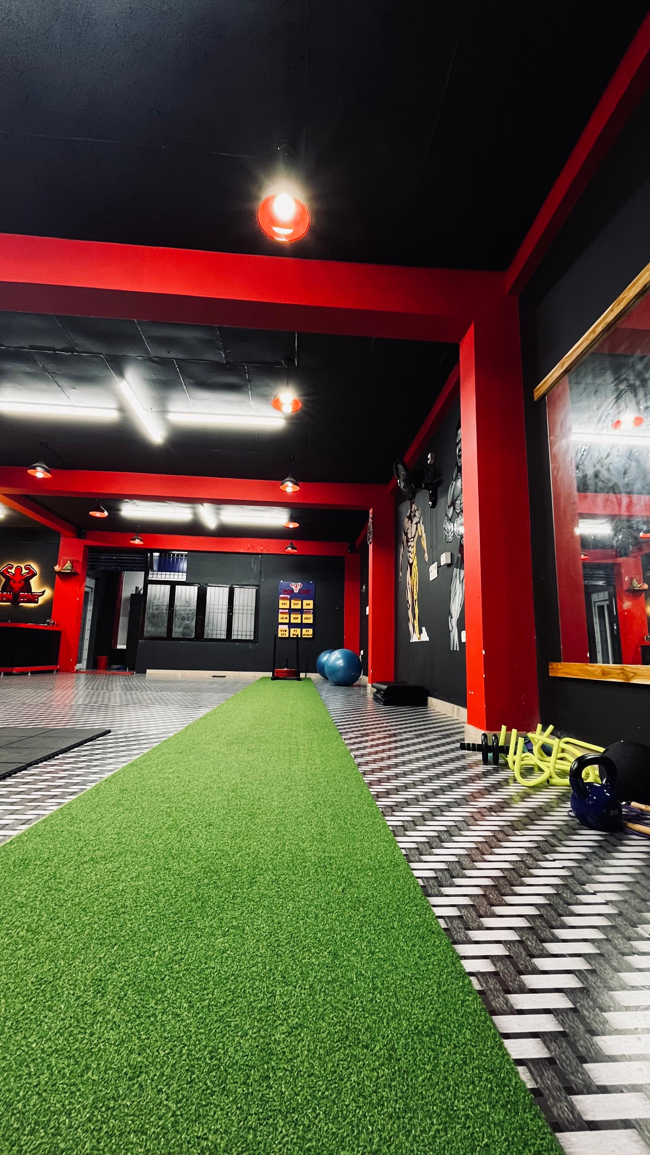 Iron Zone Gym - HIIT Zone